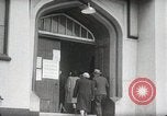 Image des résidants de l'île de Terre-Neuve Saint Johns Terre-Neuve, 1948, de la seconde 48 séquences d'archives historiques vidéo 65675023018