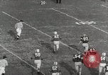 Standbild College Football Spiel College Park Maryland USA, 1953, aus Sekunde 16 historischem Filmmaterial Videoclip 65675023024
