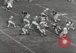 Standbild College Football Spiel College Park Maryland USA, 1953, aus Sekunde 27 historischem Filmmaterial Videoclip 65675023024