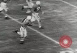 Standbild College Football Spiel College Park Maryland USA, 1953, aus Sekunde 50 historischem Filmmaterial Videoclip 65675023024