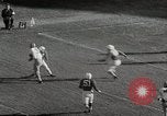Standbild College Football Madison Wisconsin USA, 1953, aus Sekunde 11 historischem Filmmaterial Videoclip 65675023025