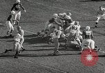 Standbild College Football Madison Wisconsin USA, 1953, aus Sekunde 16 historischem Filmmaterial Videoclip 65675023025