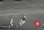 Standbild College Football Madison Wisconsin USA, 1953, aus Sekunde 27 historischem Filmmaterial Videoclip 65675023025