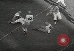 Standbild College Football Madison Wisconsin USA, 1953, aus Sekunde 54 historischem Filmmaterial Videoclip 65675023025