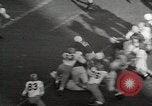 Standbild College Football Madison Wisconsin USA, 1953, aus Sekunde 56 historischem Filmmaterial Videoclip 65675023025