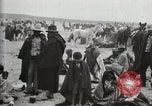 Standbild Bund Flüchtlinge Tierra Blanca Mexiko, 1914, aus Sekunde 43 historischem Filmmaterial Videoclip 65675023031