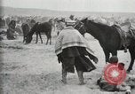 Standbild Bund Flüchtlinge Tierra Blanca Mexiko, 1914, aus Sekunde 55 historischem Filmmaterial Videoclip 65675023031