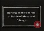 Standbild begraben Federals verstorben Ojinaga Mexiko, 1913, aus Sekunde 1 historischem Filmmaterial Videoclip 65675023034