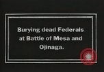 Standbild begraben Federals verstorben Ojinaga Mexiko, 1913, aus Sekunde 4 historischem Filmmaterial Videoclip 65675023034