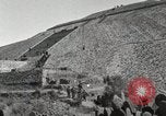Standbild Pyramide der Sonne Teotihuacan Mexiko, 1925, aus Sekunde 29 historischem Filmmaterial Videoclip 65675023035