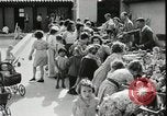 Standbild Toy Darlehen Exchange Los Angeles California USA, 1935, aus Sekunde 15 historischem Filmmaterial Videoclip 65675023048