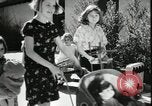 Standbild Toy Darlehen Exchange Los Angeles California USA, 1935, aus Sekunde 38 historischem Filmmaterial Videoclip 65675023048