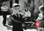 Standbild Toy Darlehen Exchange Los Angeles California USA, 1935, aus Sekunde 40 historischem Filmmaterial Videoclip 65675023048