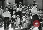 Standbild Toy Darlehen Exchange Los Angeles California USA, 1935, aus Sekunde 52 historischem Filmmaterial Videoclip 65675023048