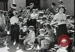Standbild Toy Darlehen Exchange Los Angeles California USA, 1935, aus Sekunde 53 historischem Filmmaterial Videoclip 65675023048