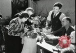 Standbild Toy Darlehen Exchange Los Angeles California USA, 1935, aus Sekunde 55 historischem Filmmaterial Videoclip 65675023048