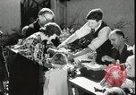 Standbild Toy Darlehen Exchange Los Angeles California USA, 1935, aus Sekunde 57 historischem Filmmaterial Videoclip 65675023048