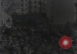 Standbild Gabriele D'Annunzio und anderen Freiwilligen organisieren Fiume Kroatien, 1919, aus Sekunde 44 historischem Filmmaterial Videoclip 65675023053