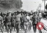 Immagine di Carrizal prigionieri liberati El Paso Texas International Bridge USA, 1916, secondo 20 filmato di repertorio 65675023061