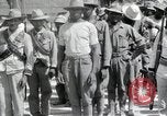 Immagine di Carrizal prigionieri liberati El Paso Texas International Bridge USA, 1916, secondo 32 filmato di repertorio 65675023061