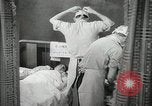 Immagine di Ostetrica Chicago Illinois USA, 1940, secondo 54 filmato di repertorio 65675023076