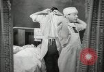 Immagine di Ostetrica Chicago Illinois USA, 1940, secondo 60 filmato di repertorio 65675023076