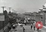 Standbild Maultier Markt Memphis Tennessee USA, 1917, aus Sekunde 8 historischem Filmmaterial Videoclip 65675023080