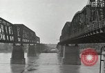 Standbild Harahan Brücke Memphis Tennessee USA, 1917, aus Sekunde 18 historischem Filmmaterial Videoclip 65675023081