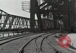 Standbild Harahan Brücke Memphis Tennessee USA, 1917, aus Sekunde 25 historischem Filmmaterial Videoclip 65675023081