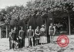Immagine di Hawaiian surfers Hawaii USA, 1917, secondo 9 filmato di repertorio 65675023082