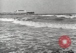 Immagine di Spiagge ed edifici Atlantic City New Jersey USA, 1917, secondo 53 filmato di repertorio 65675023083