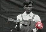Immagine di Costruzione di Ukulele Hawaii USA, 1917, secondo 54 filmato di repertorio 65675023085