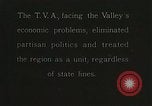 Standbild Tennessee Dorf Behörde Tennessee United States USA, 1935, aus Sekunde 15 historischem Filmmaterial Videoclip 65675023097