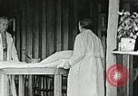 Standbild Mission medizinische Klinik Campbell County Tennessee USA, 1935, aus Sekunde 16 historischem Filmmaterial Videoclip 65675023114