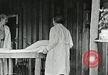 Standbild Mission medizinische Klinik Campbell County Tennessee USA, 1935, aus Sekunde 17 historischem Filmmaterial Videoclip 65675023114