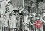 Standbild Reisen Bibliothek Campbell County Tennessee USA, 1935, aus Sekunde 16 historischem Filmmaterial Videoclip 65675023118
