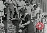 Standbild Reisen Bibliothek Campbell County Tennessee USA, 1935, aus Sekunde 30 historischem Filmmaterial Videoclip 65675023118