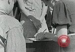 Standbild Reisen Bibliothek Campbell County Tennessee USA, 1935, aus Sekunde 55 historischem Filmmaterial Videoclip 65675023118