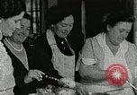 Standbild Mission Arbeitnehmer Mahlzeit Campbell County Tennessee USA, 1935, aus Sekunde 3 historischem Filmmaterial Videoclip 65675023119