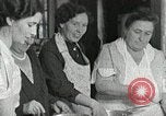 Standbild Mission Arbeitnehmer Mahlzeit Campbell County Tennessee USA, 1935, aus Sekunde 5 historischem Filmmaterial Videoclip 65675023119