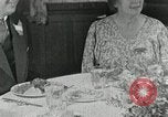 Standbild Mission Arbeitnehmer Mahlzeit Campbell County Tennessee USA, 1935, aus Sekunde 42 historischem Filmmaterial Videoclip 65675023119