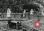 Immagine di Dimostrazione di decapaggio Campbell County Tennessee USA, 1935, secondo 10 filmato di repertorio 65675023120
