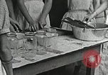 Immagine di Dimostrazione di decapaggio Campbell County Tennessee USA, 1935, secondo 36 filmato di repertorio 65675023120