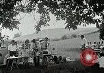 Standbild Quaker Picknick Saline Michigan USA, 1938, aus Sekunde 54 historischem Filmmaterial Videoclip 65675023122