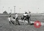 Image Ostrich race El Cerrito California USA, 1934, de la seconde 6 séquences d'archives historiques vidéo 65675023137