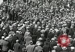 Standbild arbeitslose Männer demonstrieren während der Depression Minneapolis Minnesota USA, 1934, aus Sekunde 12 historischem Filmmaterial Videoclip 65675023138