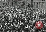 Standbild arbeitslose Männer demonstrieren während der Depression Minneapolis Minnesota USA, 1934, aus Sekunde 16 historischem Filmmaterial Videoclip 65675023138