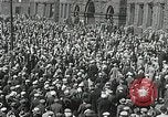 Standbild arbeitslose Männer demonstrieren während der Depression Minneapolis Minnesota USA, 1934, aus Sekunde 21 historischem Filmmaterial Videoclip 65675023138