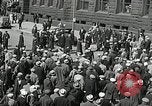 Standbild arbeitslose Männer demonstrieren während der Depression Minneapolis Minnesota USA, 1934, aus Sekunde 30 historischem Filmmaterial Videoclip 65675023138