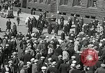 Standbild arbeitslose Männer demonstrieren während der Depression Minneapolis Minnesota USA, 1934, aus Sekunde 33 historischem Filmmaterial Videoclip 65675023138
